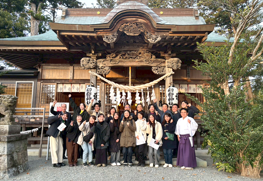 初發神社