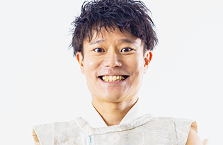 齋 英俊